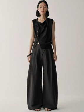Insis Asymmetric Cotton-linen Pants